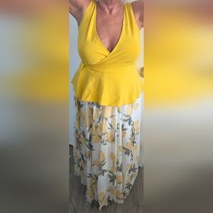 Yellow Lemon Print Women's Skirt And Top Set.